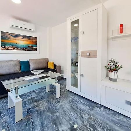 Modern Apartment Right In The Heart Of 貝尼多姆 外观 照片
